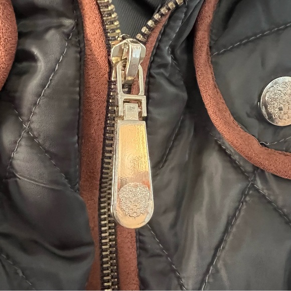 Vince Camuto Puffer Vest Green Brown Gold Accent - Picture 4 of 11